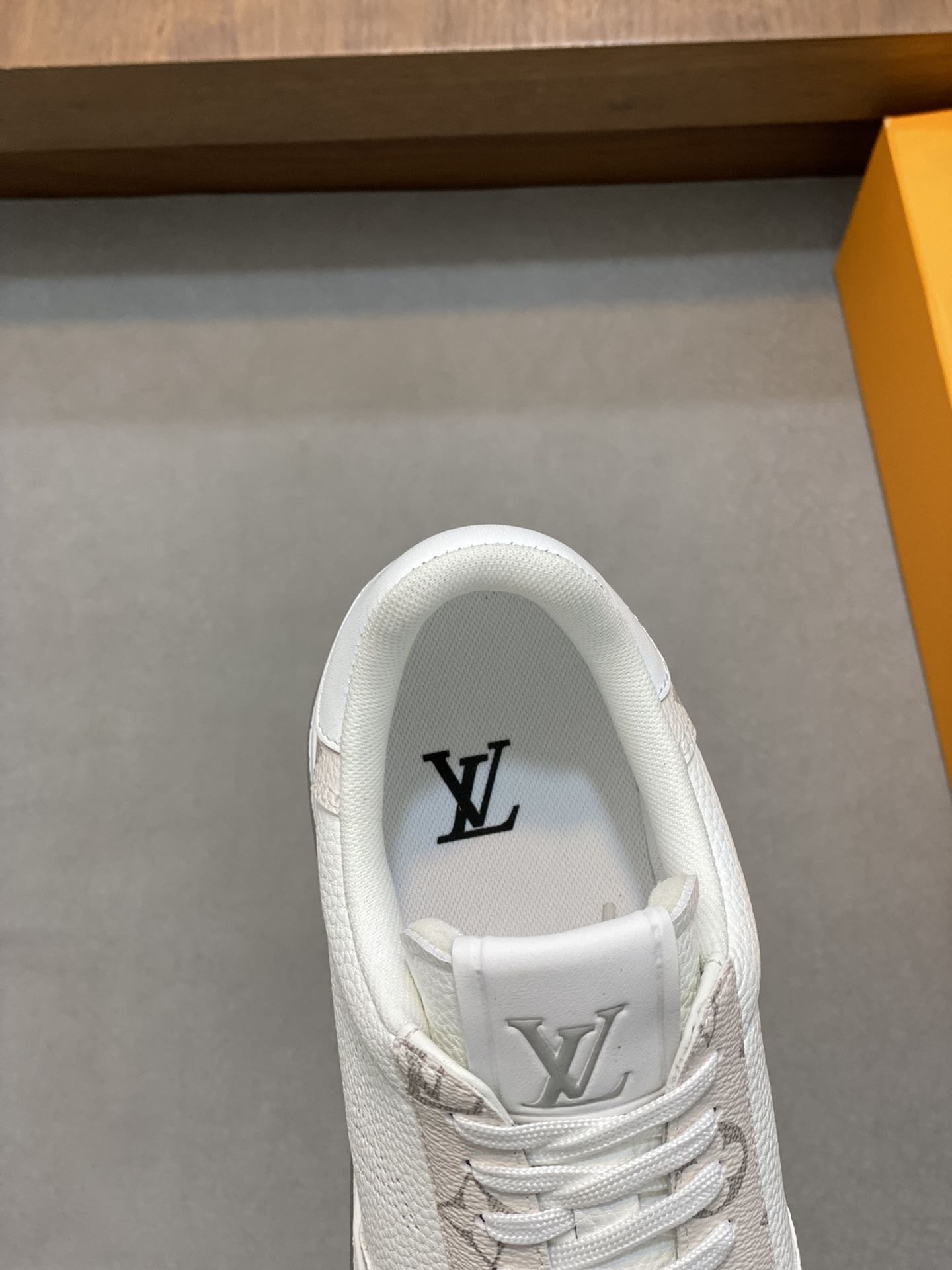 Louis Vuitton Low Shoes